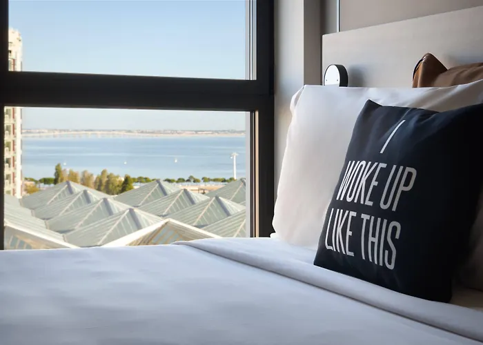 Hotel Moxy Oriente Lisboa