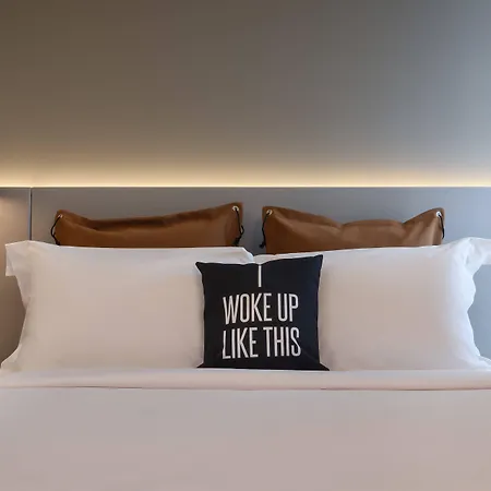 Moxy Oriente Hotell 3*